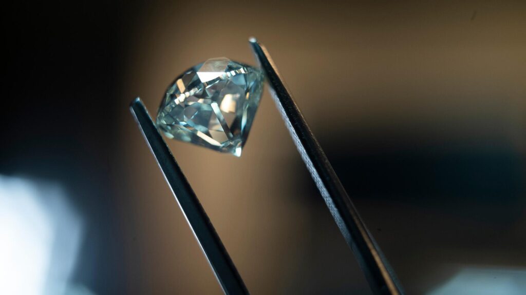 The Rise of Lab-Grown Diamonds: A New Era in Jewellery