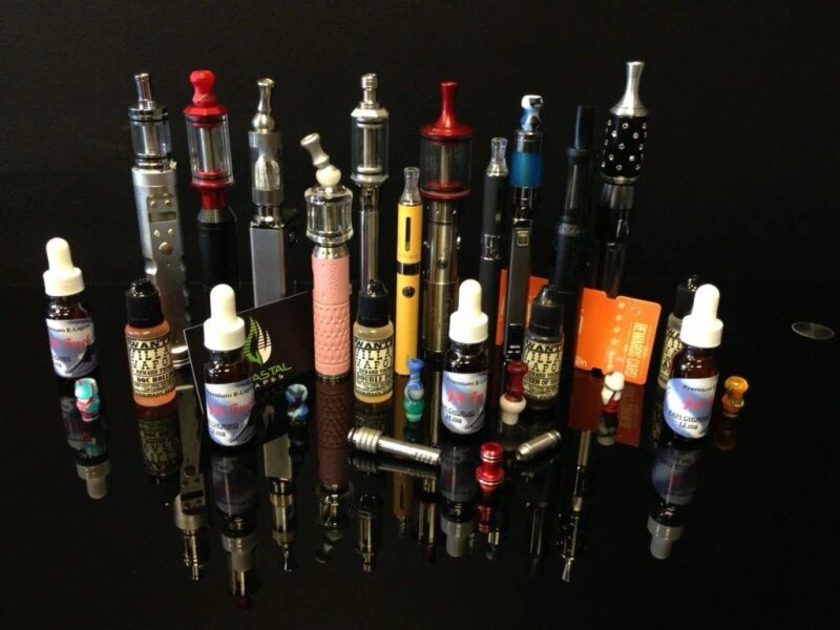 The Essential Guide to Vaping: A Deep Dive into Kits and Accessories