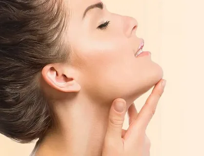 Double chin liposuction in Dubai