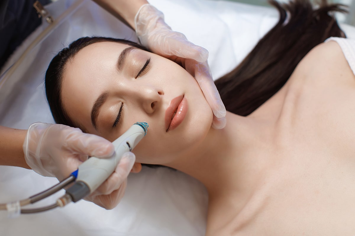 Dubai’s HydraFacial Treatment for Perfect Skin in 2024