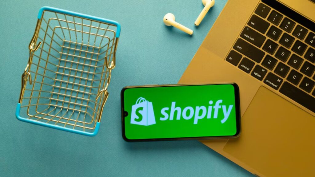 Shopify Plus vs Shopify & Shopify Advanced