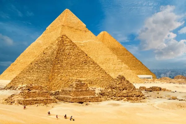 Tourist Guide for Pyramids