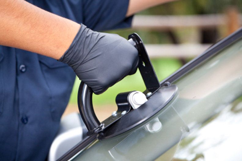 Car Windshield Replacement: Everything You Need to Know for a Safe and Efficient Repair