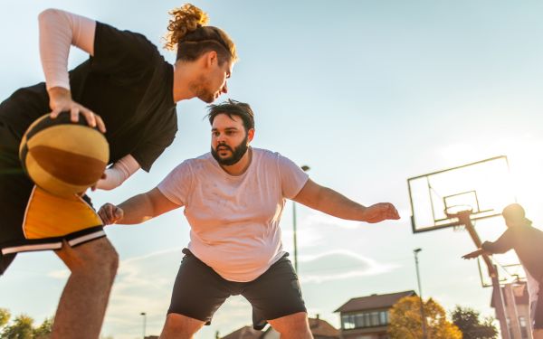 defend a netball