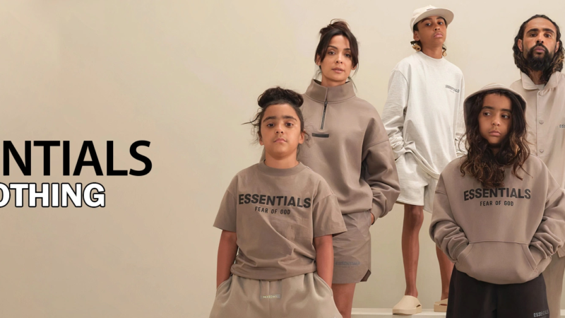 Essentials Clothing: The Perfect Mix of Comfort