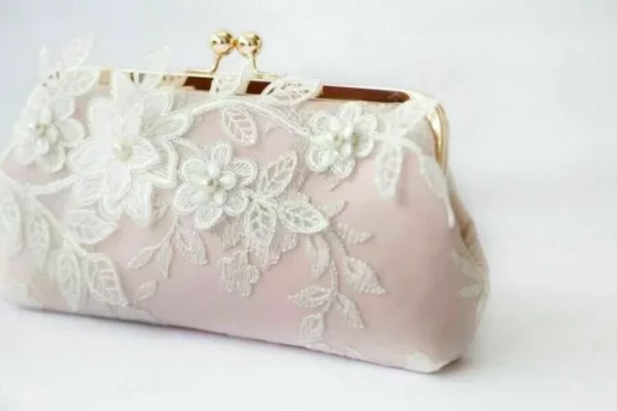 bridal clutches in Pakistan