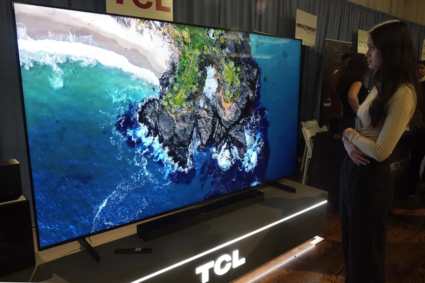 TV Screens Grow Larger as Technology Advances and Prices Drop