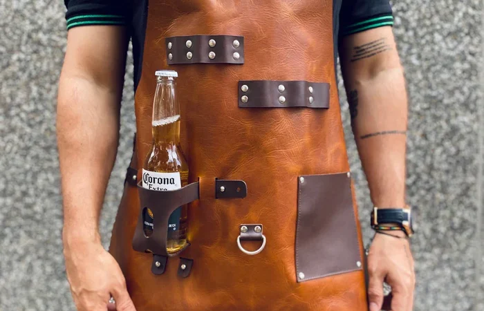 Leather Bartender Apron: The Ultimate Accessory for Professional Bartenders