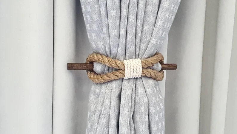 What Types of Curtain Tie Backs Are Popular in Dubai?